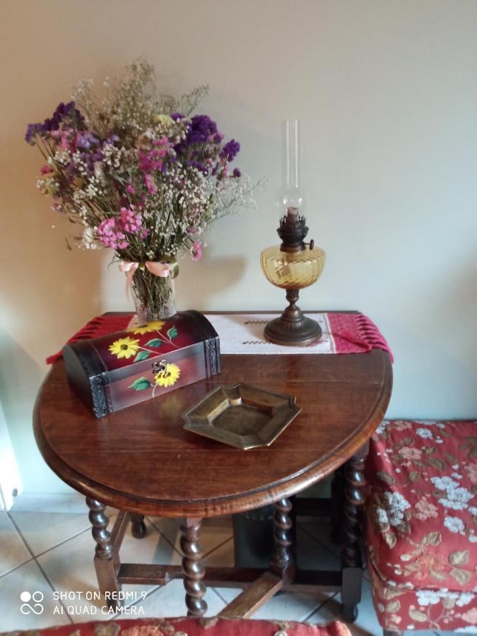 Valentini Guesthouse 카페니시온 외부 사진