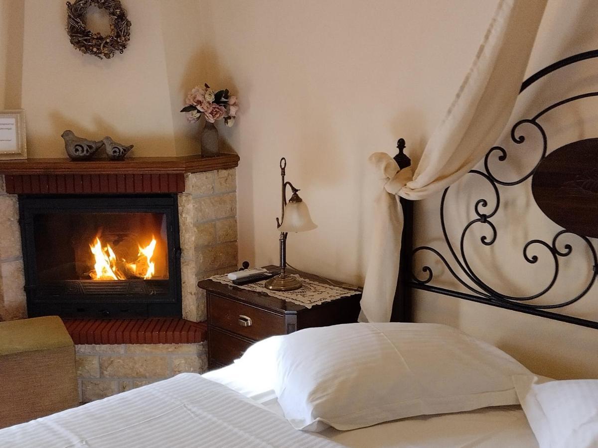 Valentini Guesthouse 카페니시온 외부 사진