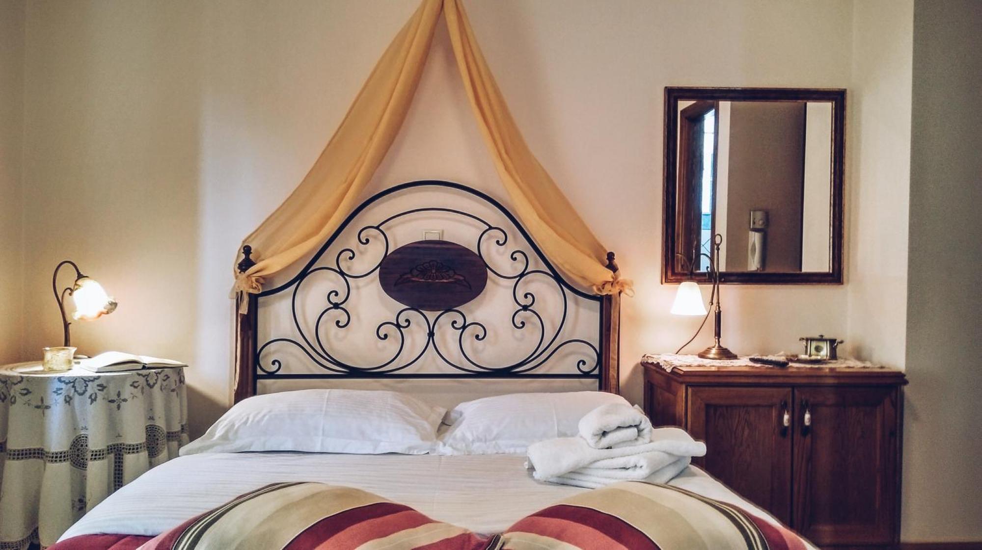 Valentini Guesthouse 카페니시온 객실 사진