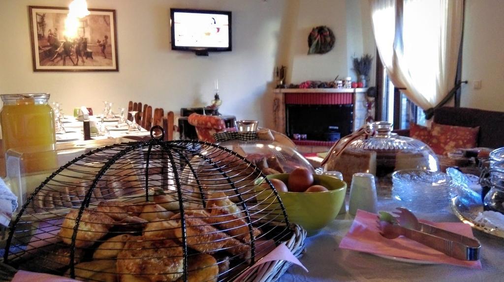 Valentini Guesthouse 카페니시온 외부 사진