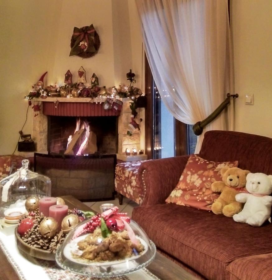 Valentini Guesthouse 카페니시온 외부 사진